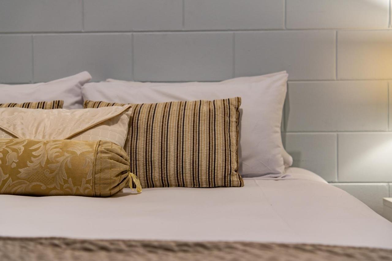 Airlie Sun & Sand Accommodation #5 Airlie Beach Esterno foto